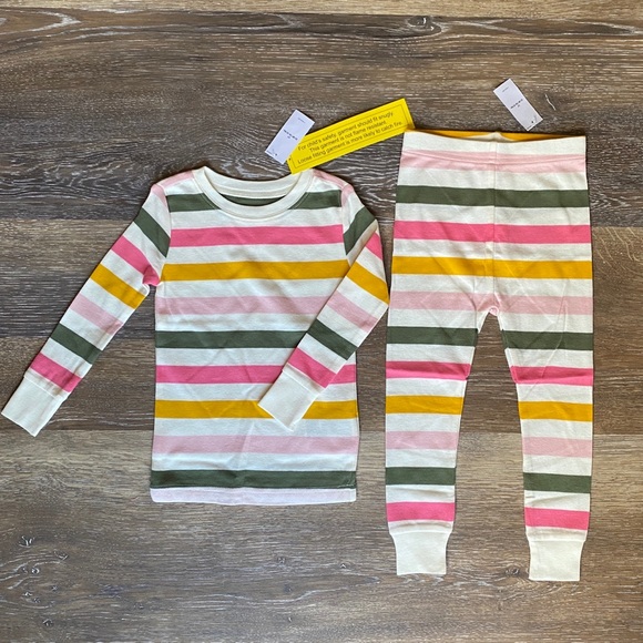 Old Navy Other - Old Navy Printed Pajama Long Sleeve Set Toddler 2T